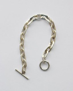 <img class='new_mark_img1' src='https://img.shop-pro.jp/img/new/icons8.gif' style='border:none;display:inline;margin:0px;padding:0px;width:auto;' />VINTAGEVintage UK Silver Chain Bracelet 