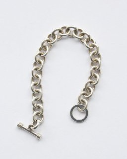 <img class='new_mark_img1' src='https://img.shop-pro.jp/img/new/icons8.gif' style='border:none;display:inline;margin:0px;padding:0px;width:auto;' />VINTAGEVintage UK Silver Chain Bracelet 