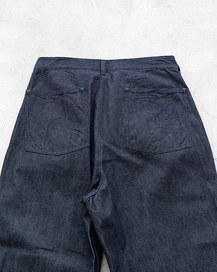 STILL BY HAND / スティル バイ ハンド】10oz Denim Inbox Pleat