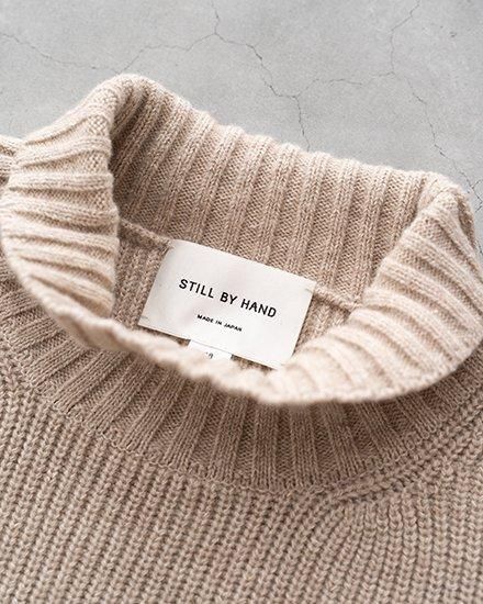 STILL BY HAND / スティル バイ ハンド】Silk Nep & Wool High-Neck