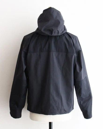 新品　正規品　BRIEFING CE LOGO TAPE PARKA Review: The GOREWEAR Concurve GORE-TEX Jacket has won the