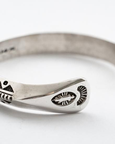 Indian Jewelry】Navajo『Lyle Secatero』Triangle Stamp Bangle ③