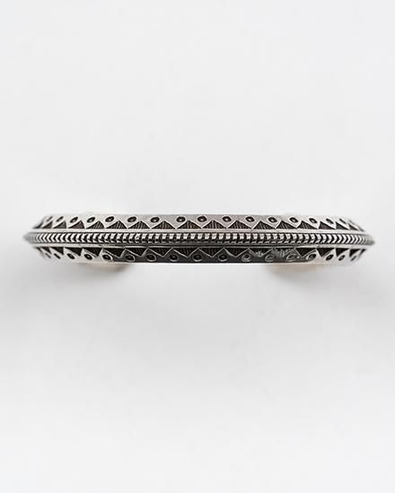 Indian Jewelry】Navajo『Lyle Secatero』Triangle Stamp Bangle ③