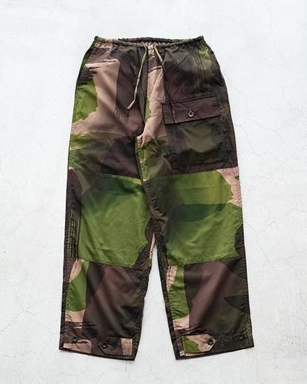 パンツ blurhms 24AW Tribal Camo Slacks blurhms 24AW Tribal Camo Slacks - メルカリ