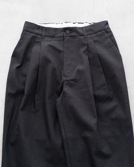 STILL BY HAND COTTON CHAMBRAY PANTS タグ付き STILL BY HAND / スティル バイ ハンド】Deep 2Tuck Cotton