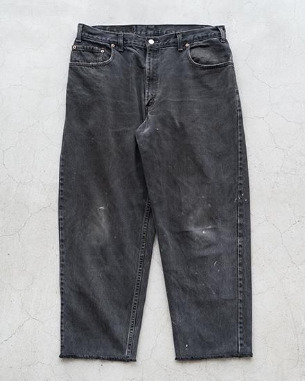 VINTAGE】90-00s Levi's Black 560 ”Cut Off Custom