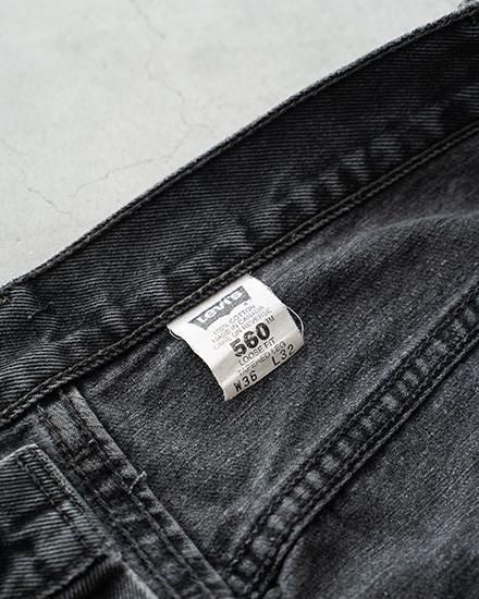 VINTAGE】90-00s Levi's Black 560 ”Cut Off Custom