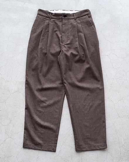 STILL BY HAND / スティル バイ ハンド】 Wool Saxony Easy Slacks