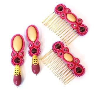 フラメンコ用アクセサリーは、MariQuitaで。