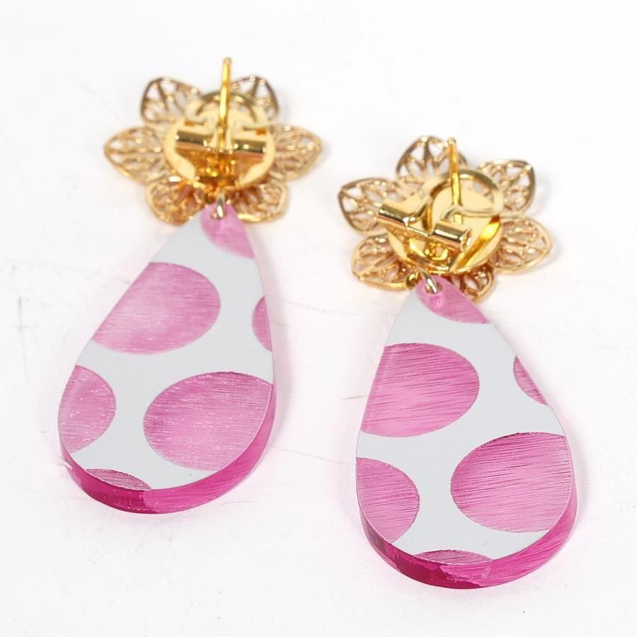 フラメンコ用アクセサリーは、MariQuitaで。