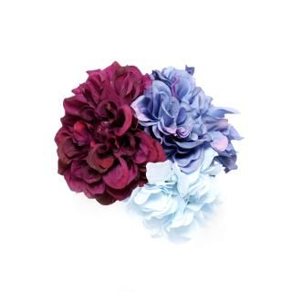 フラメンコ用造花や造花コームは、MariQuitaで。