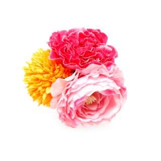 フラメンコ用造花や造花コームは、MariQuitaで。