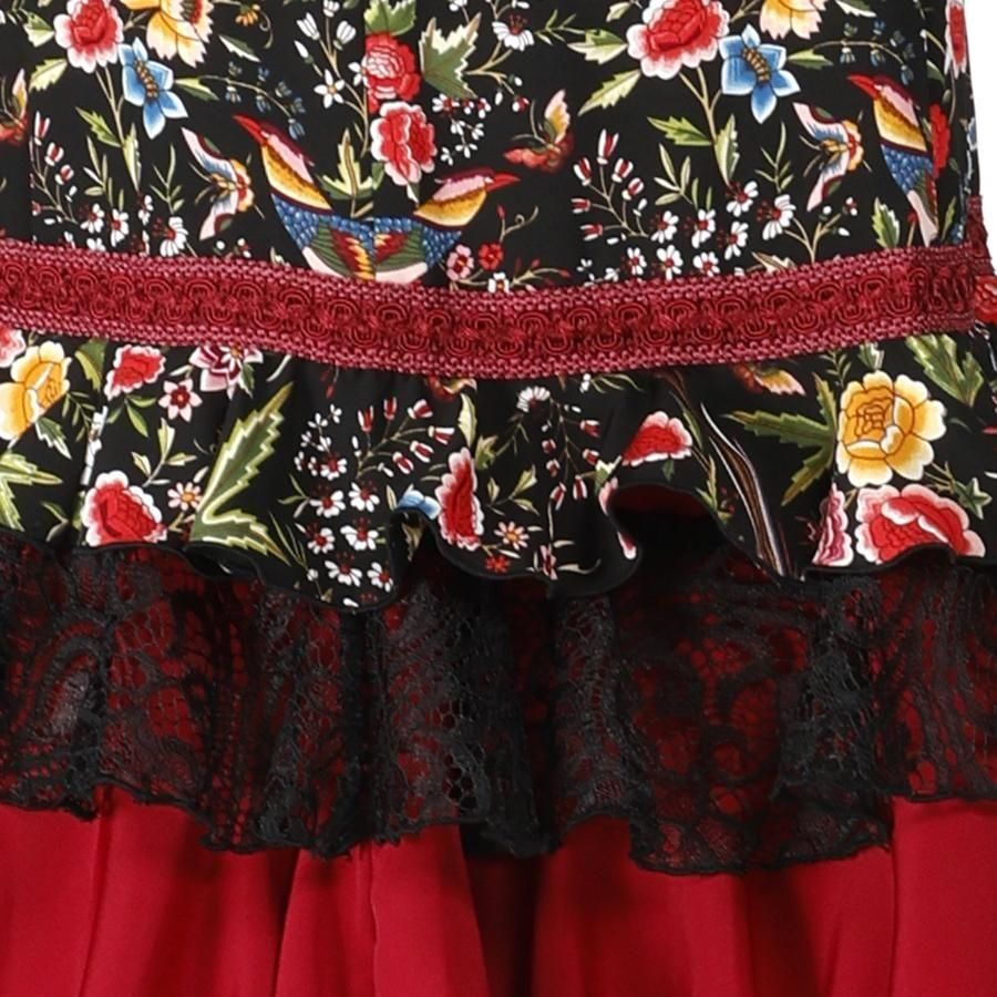 フラメンコのファルダはMariQuitaで。