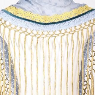 フラメンコ用マントンや、シージョはMariQuitaで。