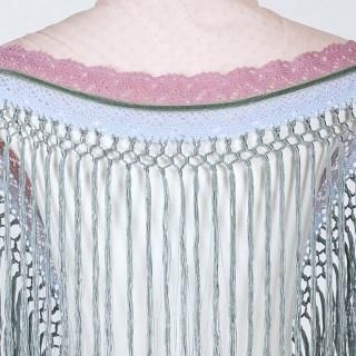 フラメンコ用マントンや、シージョはMariQuitaで。