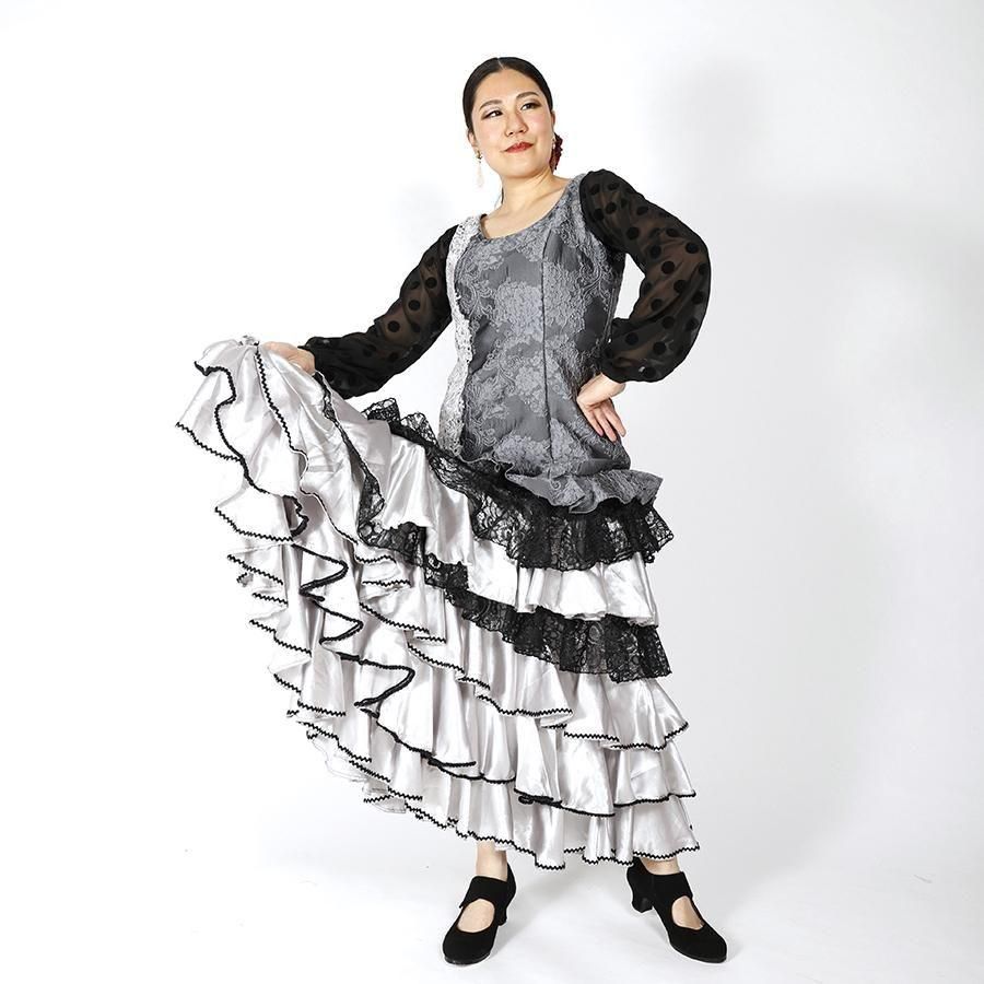 フラメンコの衣装、ドレス、ワンピースならMariQuitaで。