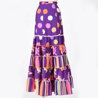 フラメンコのファルダはMariQuitaで。