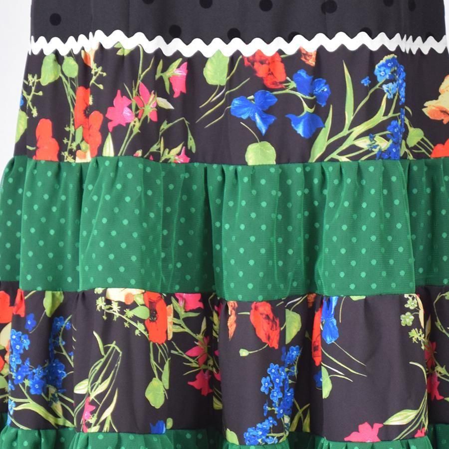 フラメンコのファルダはMariQuitaで。