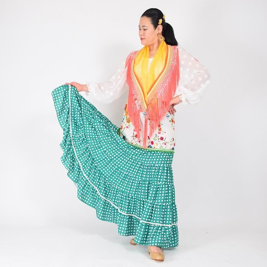 フラメンコのファルダはMariQuitaで。