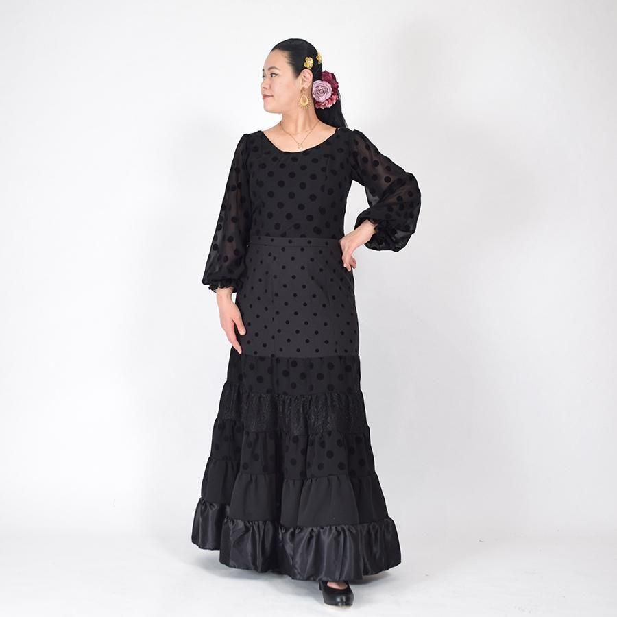 フラメンコのファルダはMariQuitaで。