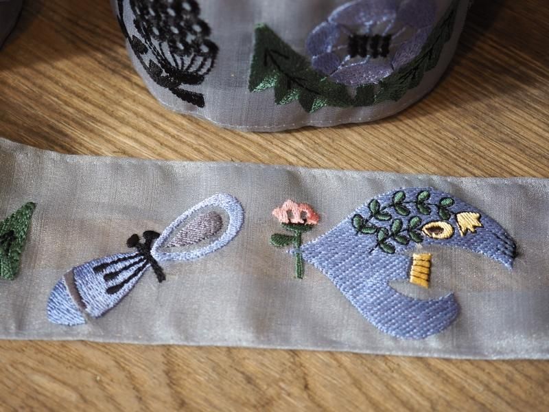 AMBERオリジナル刺繍レース ブルー 1パターン40cm 北欧 モチーフ