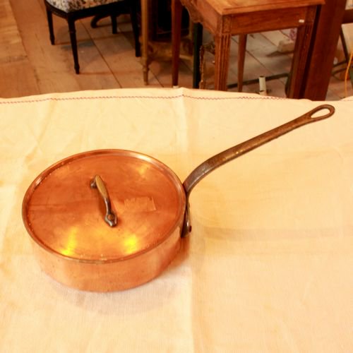 フランスアンティーク 銅鍋のフライパン 直径22.5ｃｍ 蓋付き