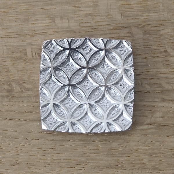 炭谷三郎商店 吉祥文様箸置 錫｜ 作家もの和食器の通販 - うつわ