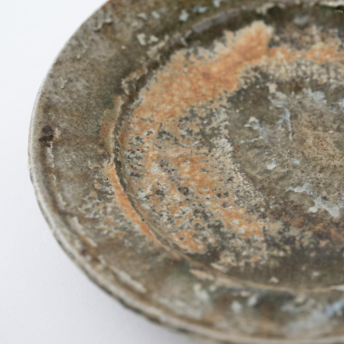 ◉本日限定◉山本教行　灰釉刷毛目茶盌　岩井窯　共箱　民藝 山本勘弥 灰釉5.5寸リム皿 | 百福オンラインショップ