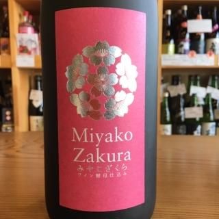 村尾　タイガー＆ドラゴン　芋焼酎 1800ml プレミアム２本　森伊蔵　魔王 楽天市場】森伊蔵酒造 森伊蔵 ＋入手困難！ 村尾 25度 1800ml