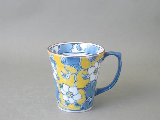 有田焼 染錦唐花マグカップ （黄） - 有田焼 八右衛門窯 大慶