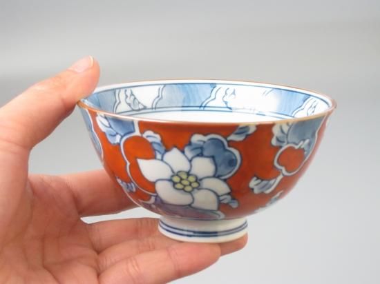 有田焼 染錦唐花茶付（赤） - 有田焼 八右衛門窯 大慶 公式