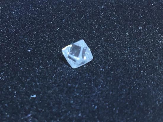 【奇跡のソーヤブル★てりてりクリアな正八面体】ダイヤモンド原石 リング レア☆ダイヤモンド八面体原石（ソーヤブル）未研磨 0.17ct