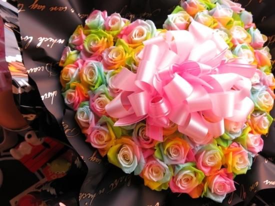 レインボーローズ入りプリザーブドフラワー ハートの花 フラワーギフト