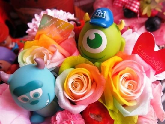 モンスターズインク マイク サリー入り 花束風 レインボーローズ