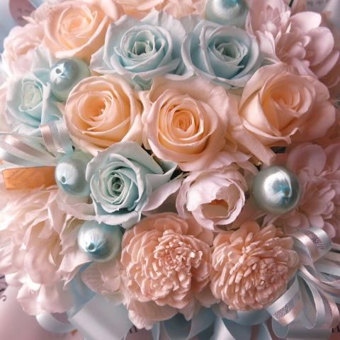 水色バラ 花束風 プリザーブドフラワー入り ギフト アクアブルー 水色バラ 花束風 プリザーブドフラワー入り ギフト アクアブルー