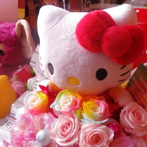 キティ入り 花 フラワーギフト レインボーローズ プリザーブド