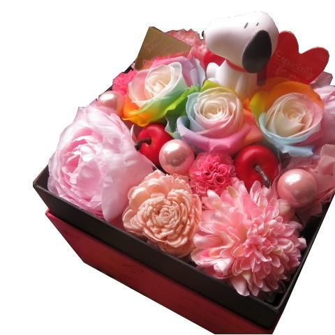 誕生日 スヌーピー プリザーブドフラワー 結婚祝いに人気のスヌーピー入り 箱入りボックスフラワー 誕生日 スヌーピー プリザーブドフラワー 結婚祝いに人気のスヌーピー入り 箱入りボックスフラワー