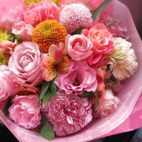 誕生日 プレゼント かわいいお花 いっぱい 花束 誕生日 プレゼント かわいいお花 いっぱい 花束