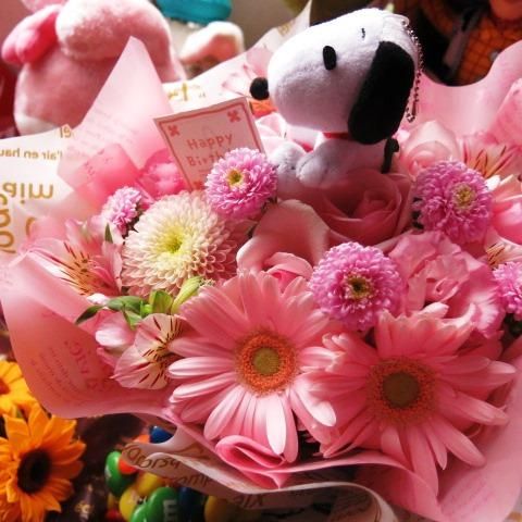 母の日プレゼント スヌーピー 花 ぬいぐるみ プレゼント 花 スヌーピー キーチェイン入り フラワーアレンジメント 母の日プレゼント 記念日の 贈り物におすすめのフラワーギフト 母の日プレゼント スヌーピー 花 ぬいぐるみ プレゼント 花 スヌーピー キーチェイン入り フラワーアレンジメント 母の日プレゼント 記念日の 贈り物におすすめのフラワーギフト