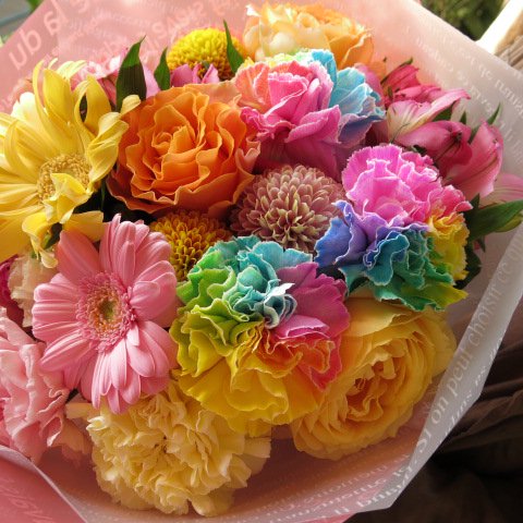 母の日 プレゼント 花束 レインボーカーネーション3本 プロにおまかせ 季節のお花のカラフル花束