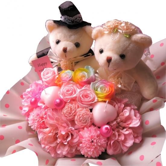 ベアー入り 結婚祝い プレゼント 花束風ギフト レインボーローズ プリザーブドフラワー入り ケース付き ウェディングベアー入りプリザーブドフラワー 結婚祝いプレゼント 記念日の贈り物におすすめのフラワーギフト プレゼント先へのお届け