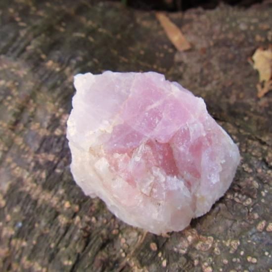 福島県いわき市三和町産紅水晶（ローズクォーツ） - 金属アレルギー