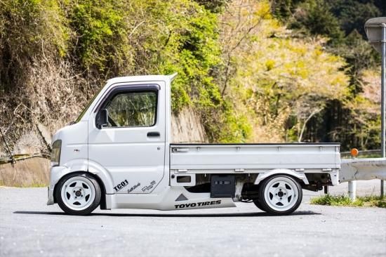 キャリイトラック DA63T 3Dバットフェイスボンネット(平織