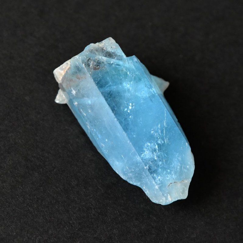 アクアマリン Neo Blue ベトナム・タンホア産 6g/ 鉱物・結晶原石