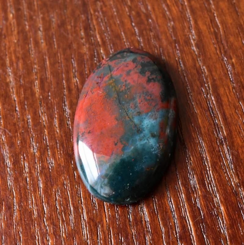 ブラッドストーン 太陽の塔 42.4cts./ ルース・カボション ブラッドストーン 太陽の塔 42.4cts./ ルース・カボション