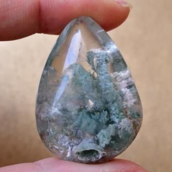 ガーデンクォーツ(庭園水晶) - 天然石・パワーストーンの ガーデンクォーツ(庭園水晶) - 天然石・パワーストーンの
