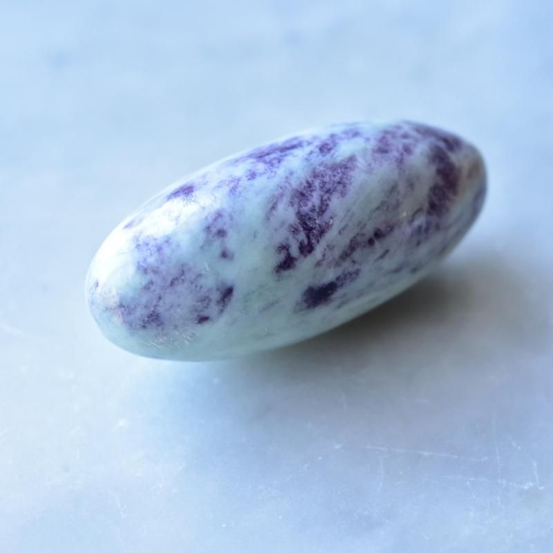 カメレライト（ケンメルライト） シバリンガム インド産 46g/タンブル