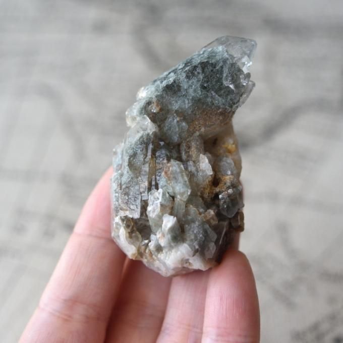 カリフォルニア州ヒマラヤ鉱山のトライカラートルマリン結晶 アメリカのトルマリン-アメリカの自家栽培のカラフルな