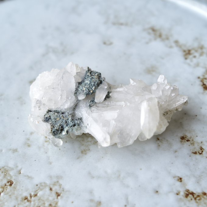 ホワイト・カイラス　クローライト　シンギング　ヒマラヤ水晶　チベット・カイラス山産　51g/ クリスタル・クラスター水晶