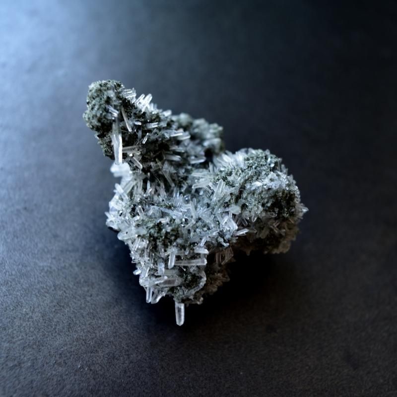 水晶 クォーツ ブルガリア産 ① / 原石 天然石 鉱物標本 クラスター